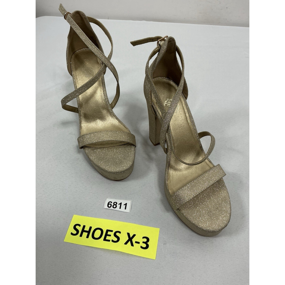 Womans Excellent Condition Trary Strappy Platform Sandals Size 10 Gold Glitter